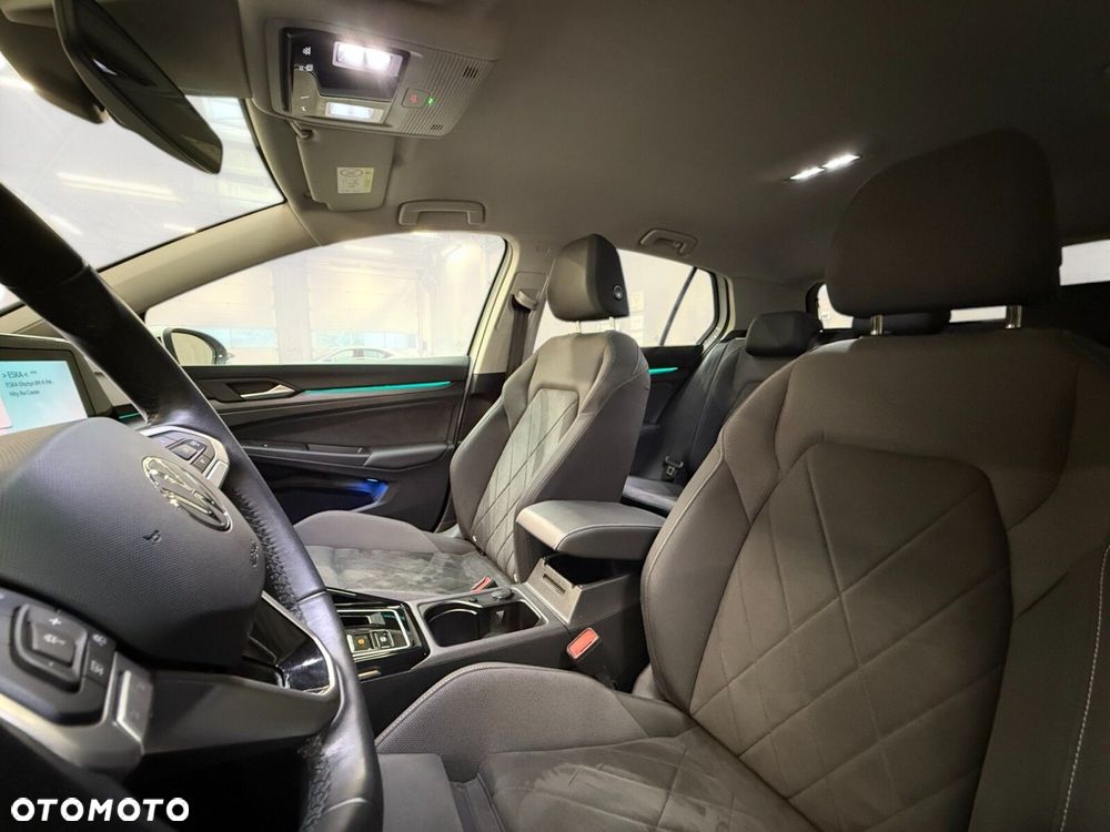 Volkswagen Golf - 19