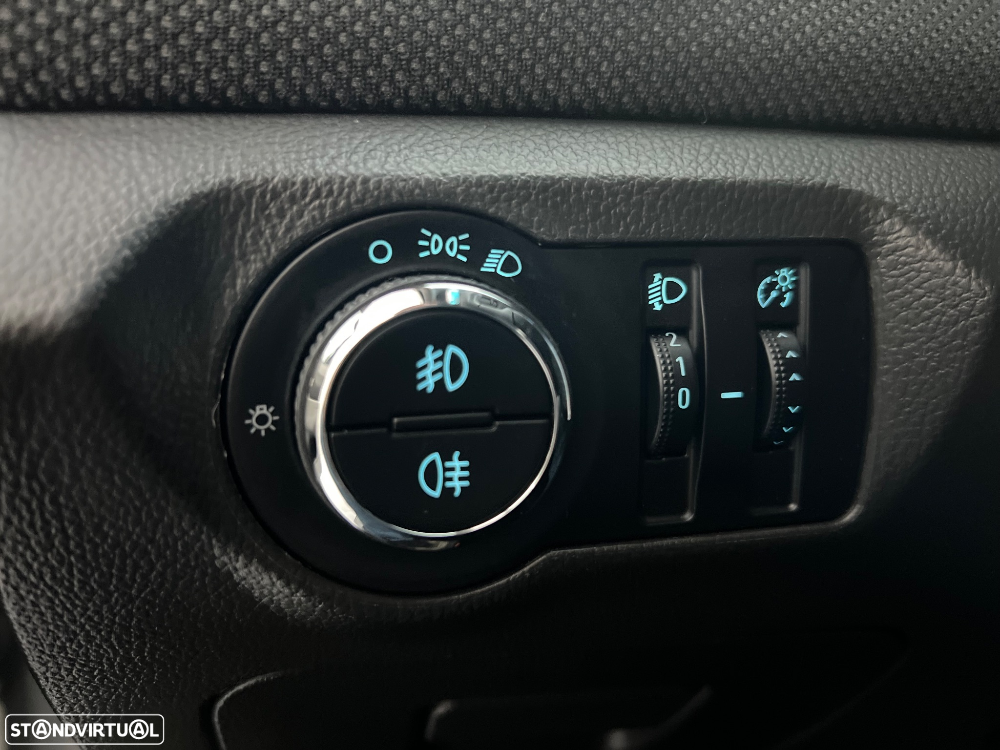 Chevrolet Cruze SW 1.4 LT - 23