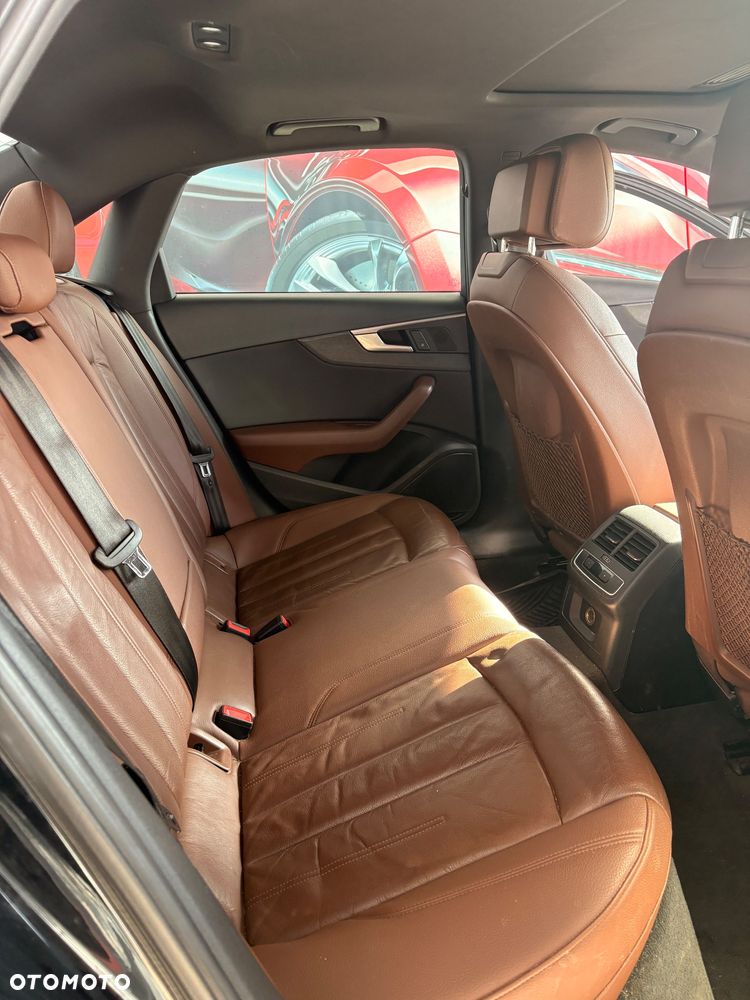 Audi A4 Limousine - 15