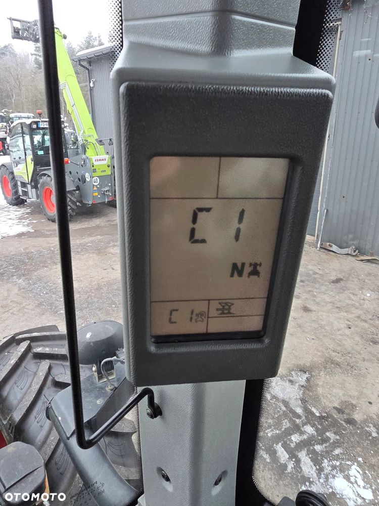 Claas Arion 650 - 15