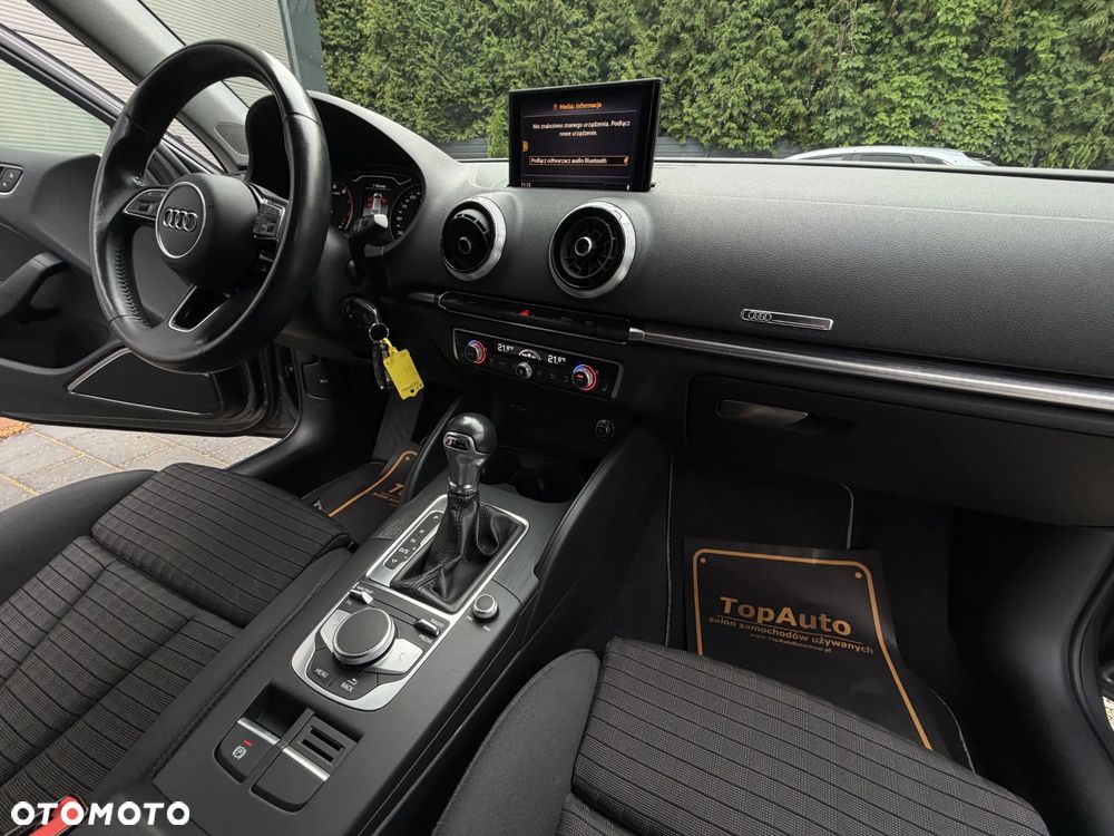 Audi A3 Sportback - 16
