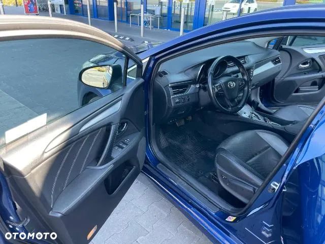 Toyota Avensis 1.8 Premium MS - 7