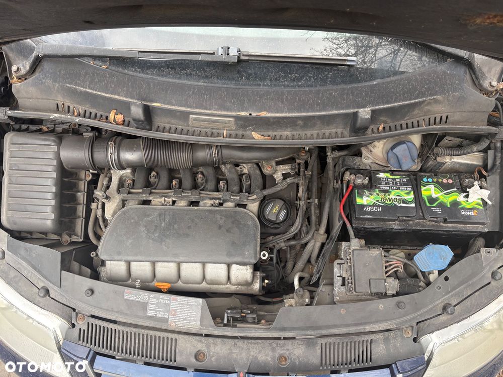 Volkswagen Sharan 2.8 V6 Highline - 12