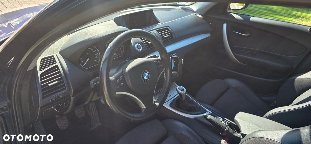 BMW Seria 1 116d - 14