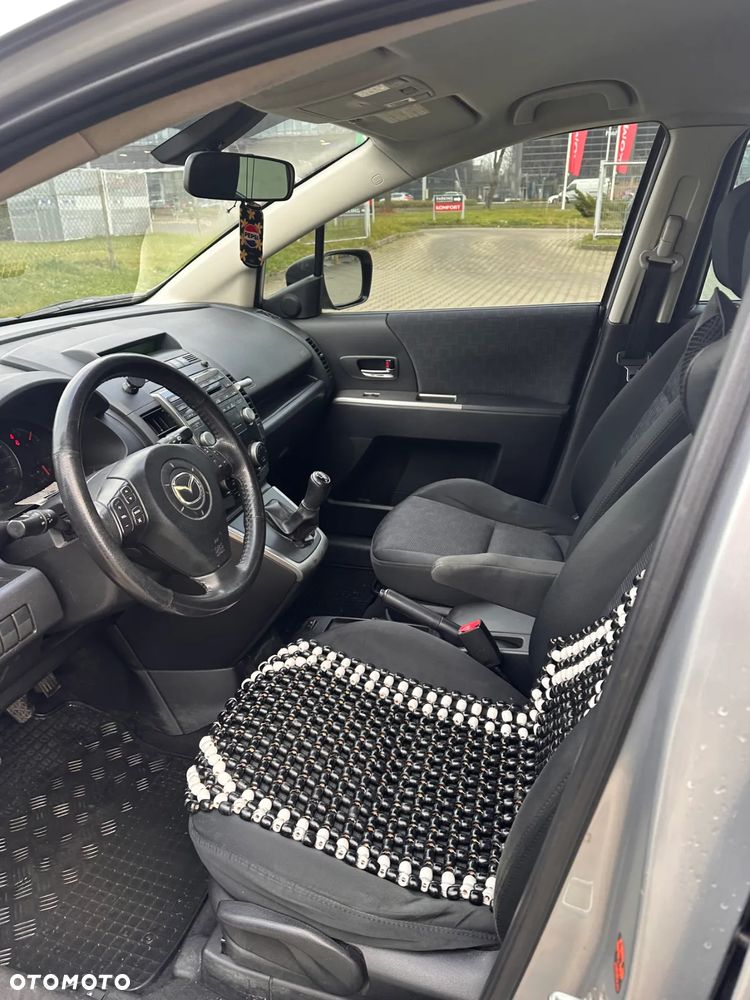 Mazda 5 2.0 Exclusive + - 12