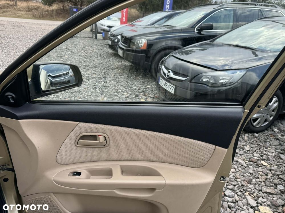 Kia Rio 1.5 CRDi Family + - 11