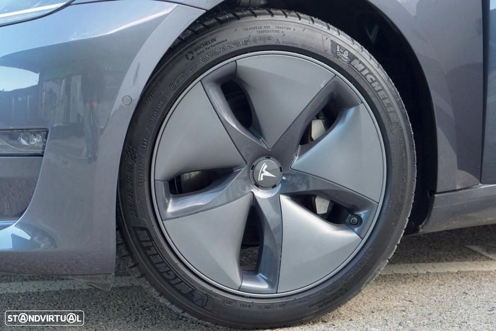 Tesla Model 3 Long Range AWD Dual Motor - 29