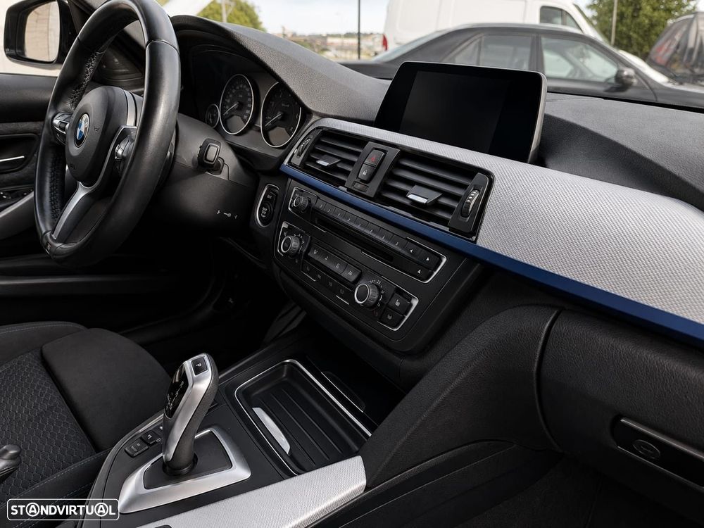BMW 318 d Auto Pack M - 10
