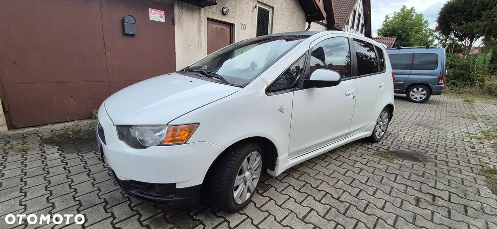 Mitsubishi Colt - 2