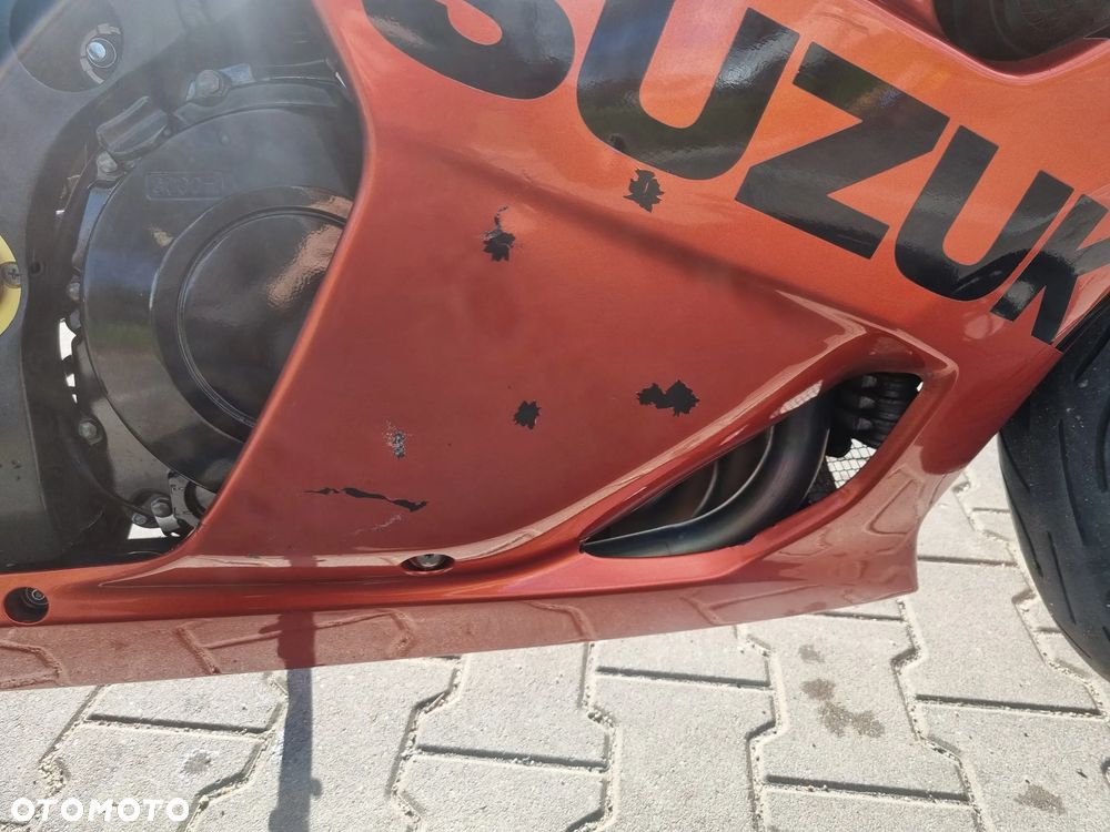 Suzuki GSX-R - 15