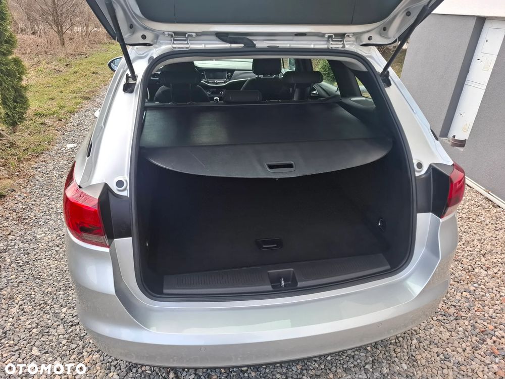 Opel Astra 1.6 CDTI Dynamic - 10