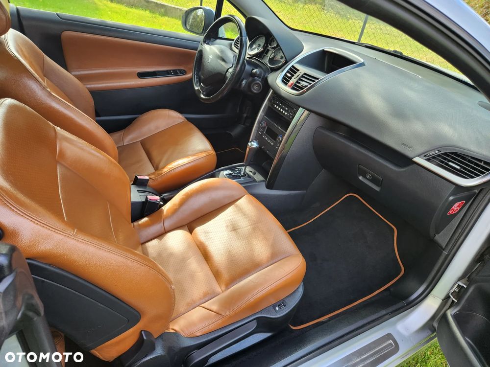 Peugeot 207 120 Automatik Sport - 14