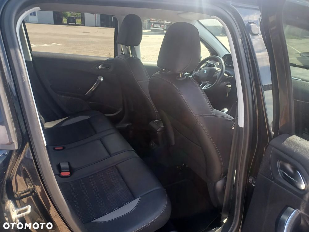 Peugeot 2008 1.6 BlueHDi Crossway - 10