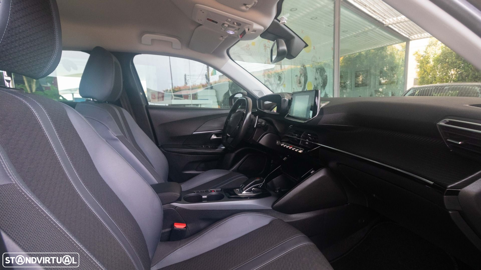 Peugeot 2008 1.2 PureTech Allure EAT8 - 10