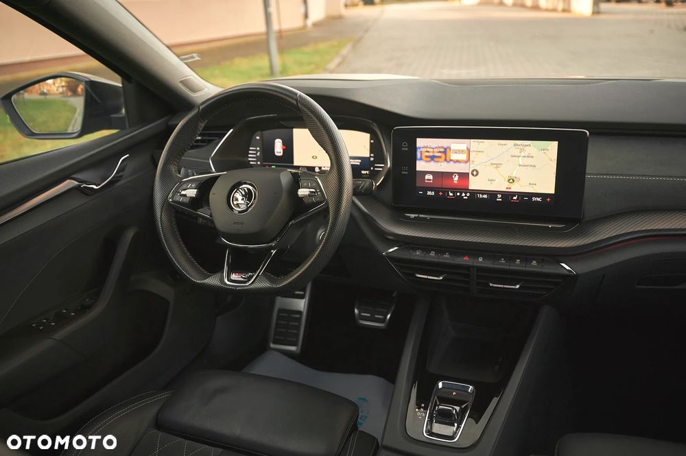 Skoda Octavia 2.0 TDI DSG RS - 26