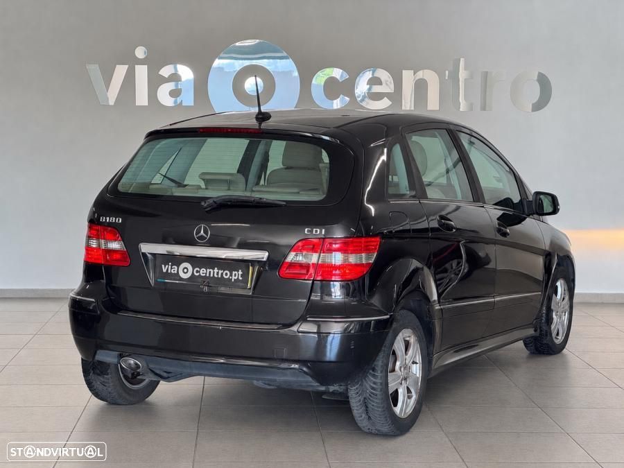 Mercedes-Benz B 180 CDi - 28