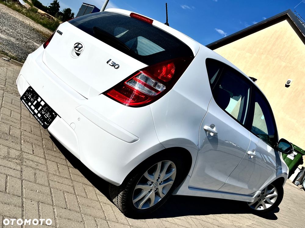 Hyundai i30 1.4 Team 08 - 3