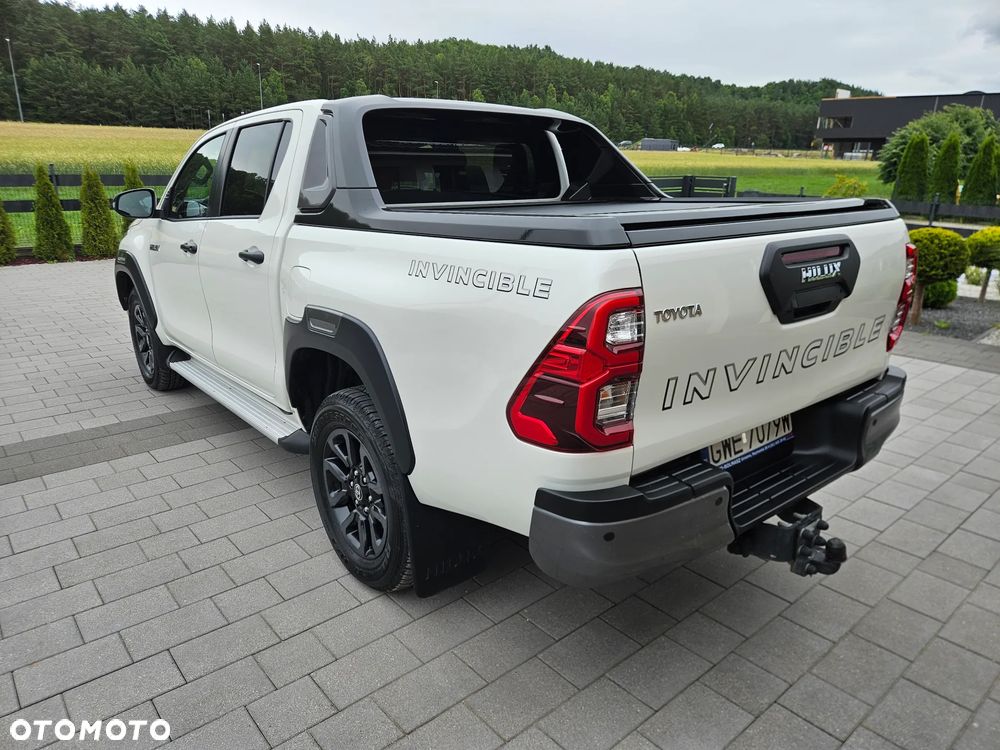Toyota Hilux 2.8 D-4D Double Cab Invincible 4x4 - 3