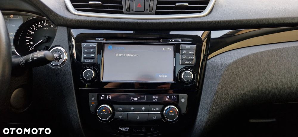 Nissan Qashqai 1.6 DIG-T N-Connecta - 21