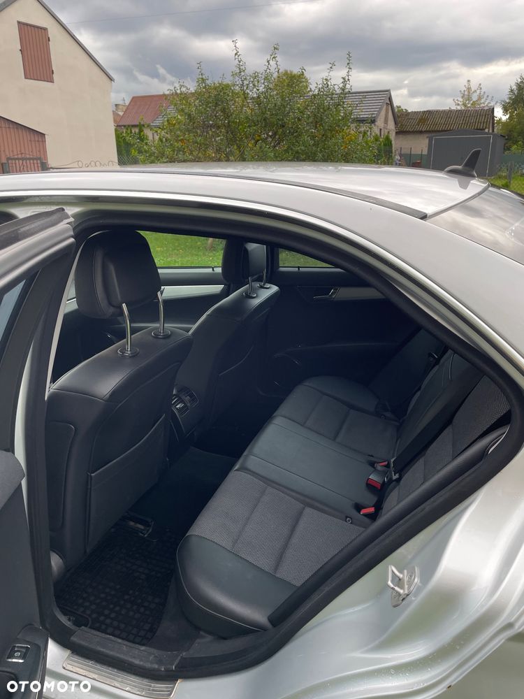 Mercedes-Benz C-Class 2007 photo 3