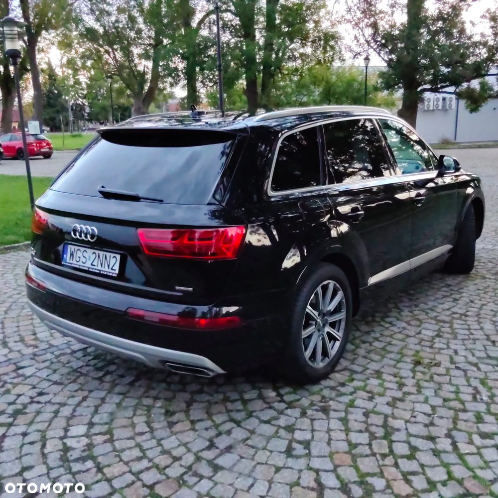 Audi Q7 - 10