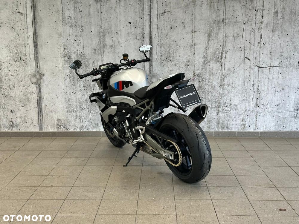 BMW S - 5