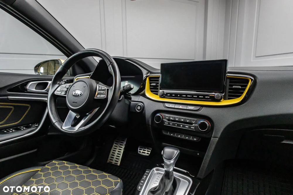 Kia XCeed - 6