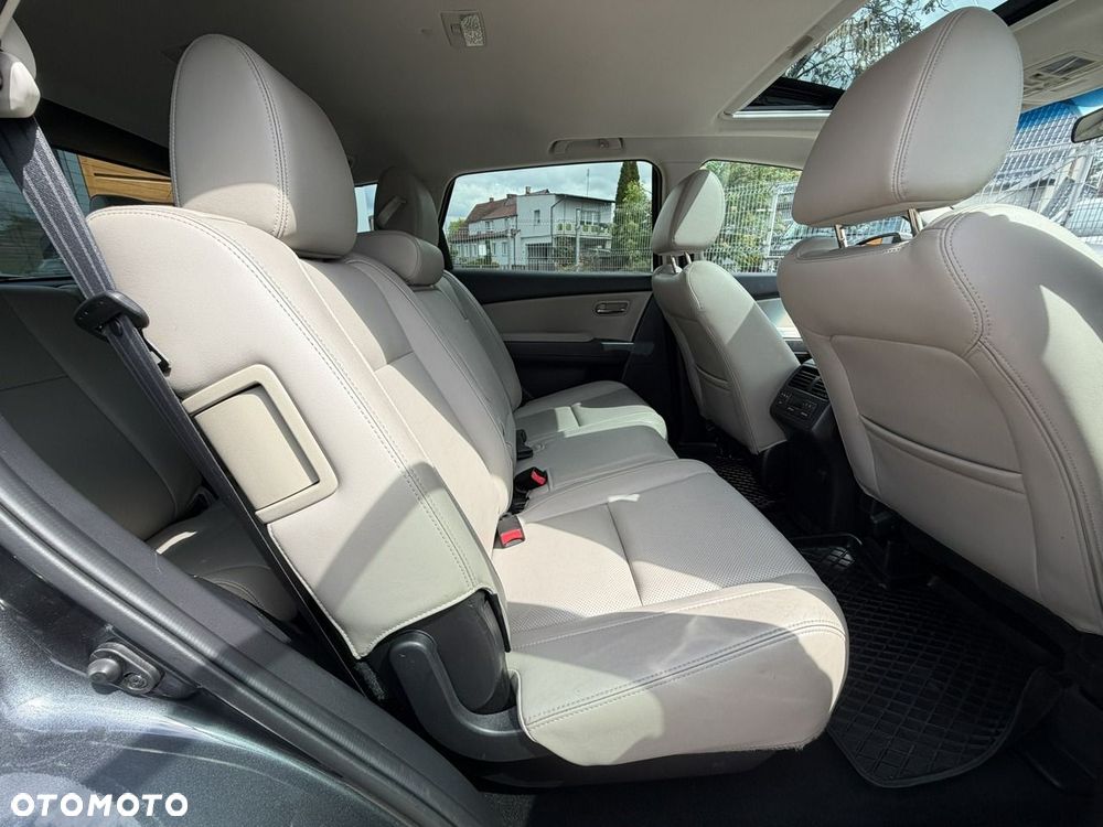 Mazda CX-9 - 16
