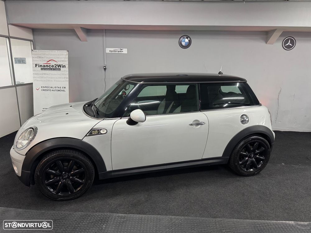 MINI 3 Portas Cooper D - 2