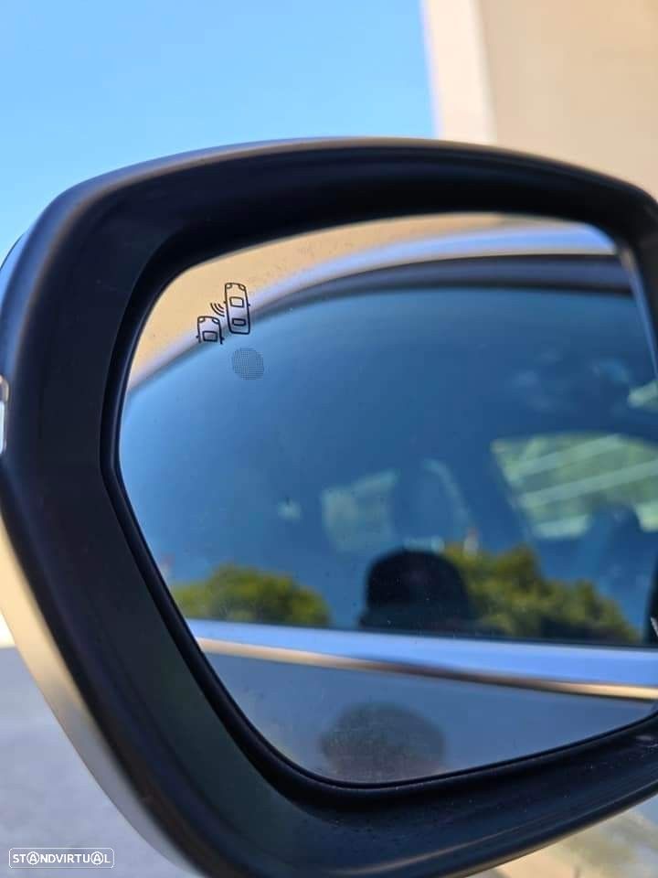 Peugeot 5008 1.5 BlueHDi GT Line J19 EAT8 - 29