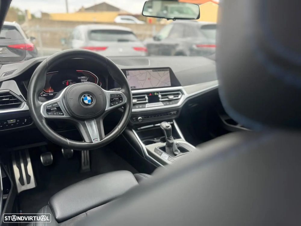 BMW 318 d Pack M - 12