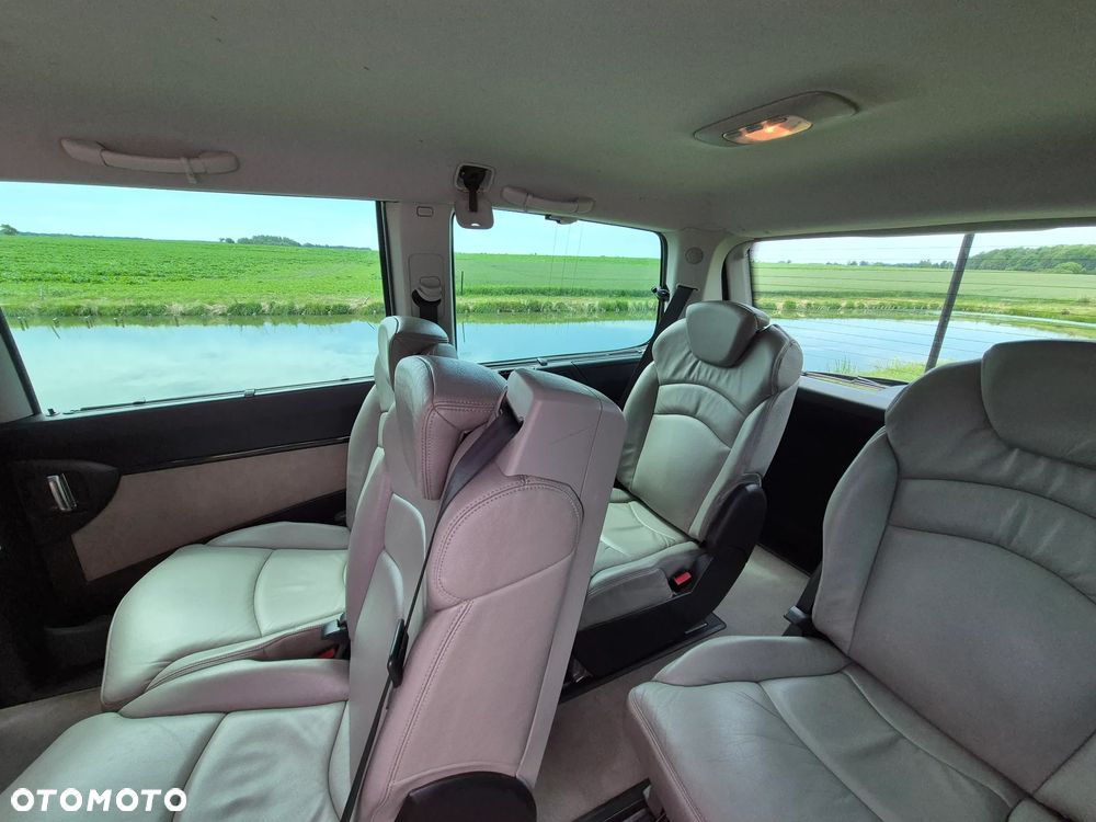 Peugeot 807 HDi 135 Platinum Pullmann - 16