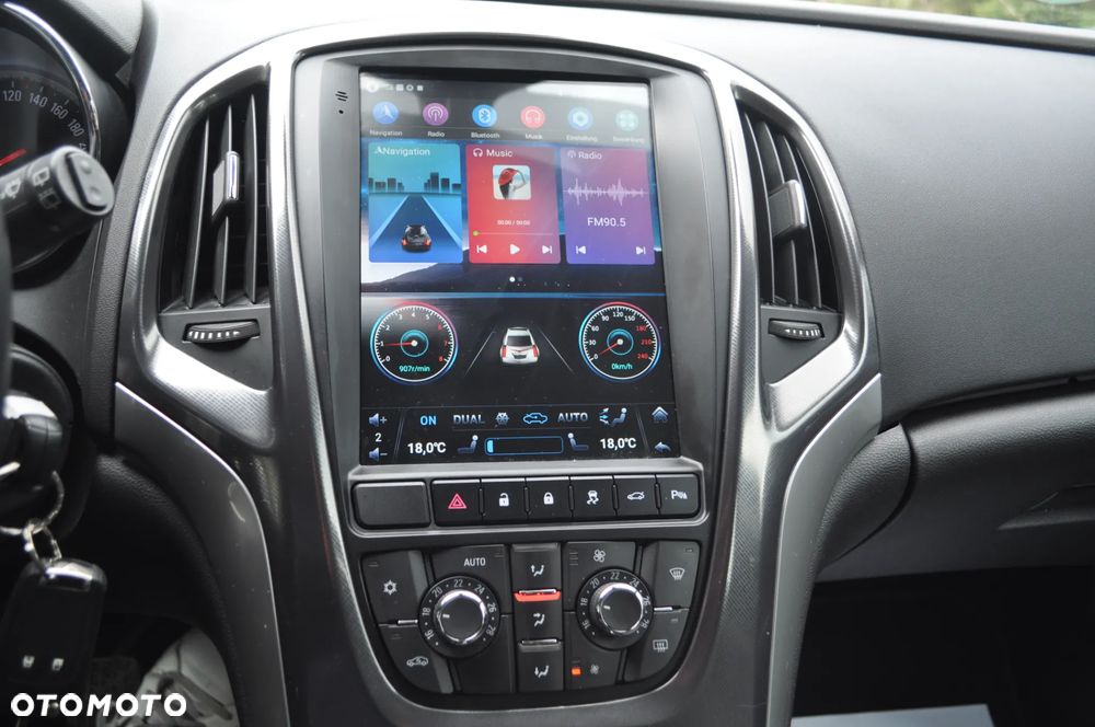 Opel Astra 1.4 Turbo Cosmo - 19