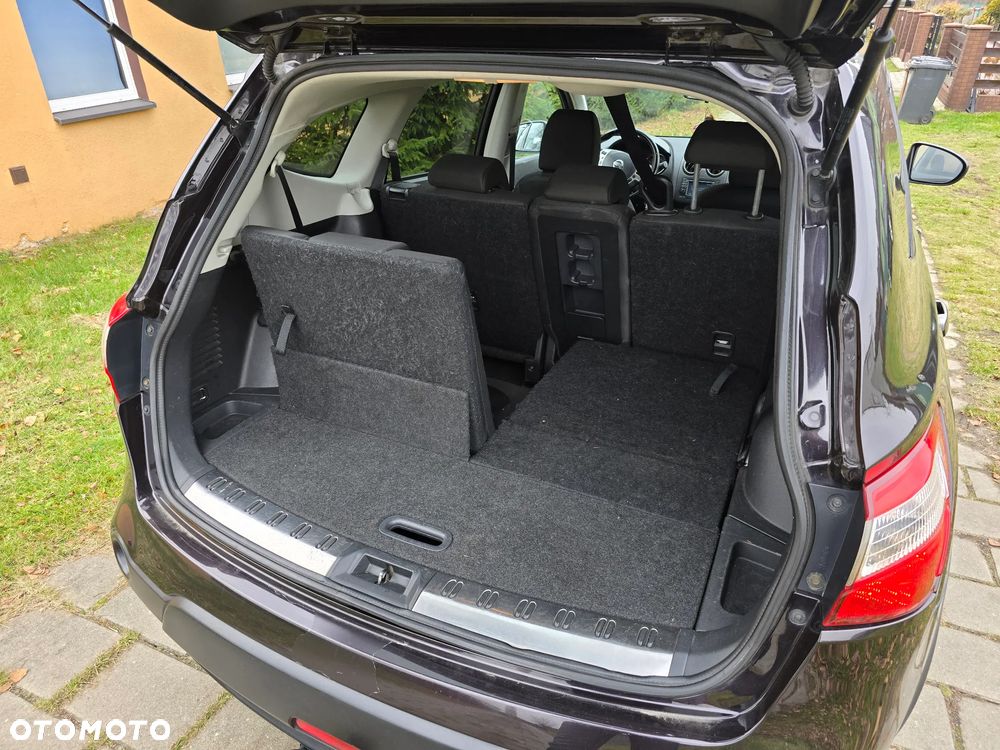 Nissan Qashqai+2 - 13