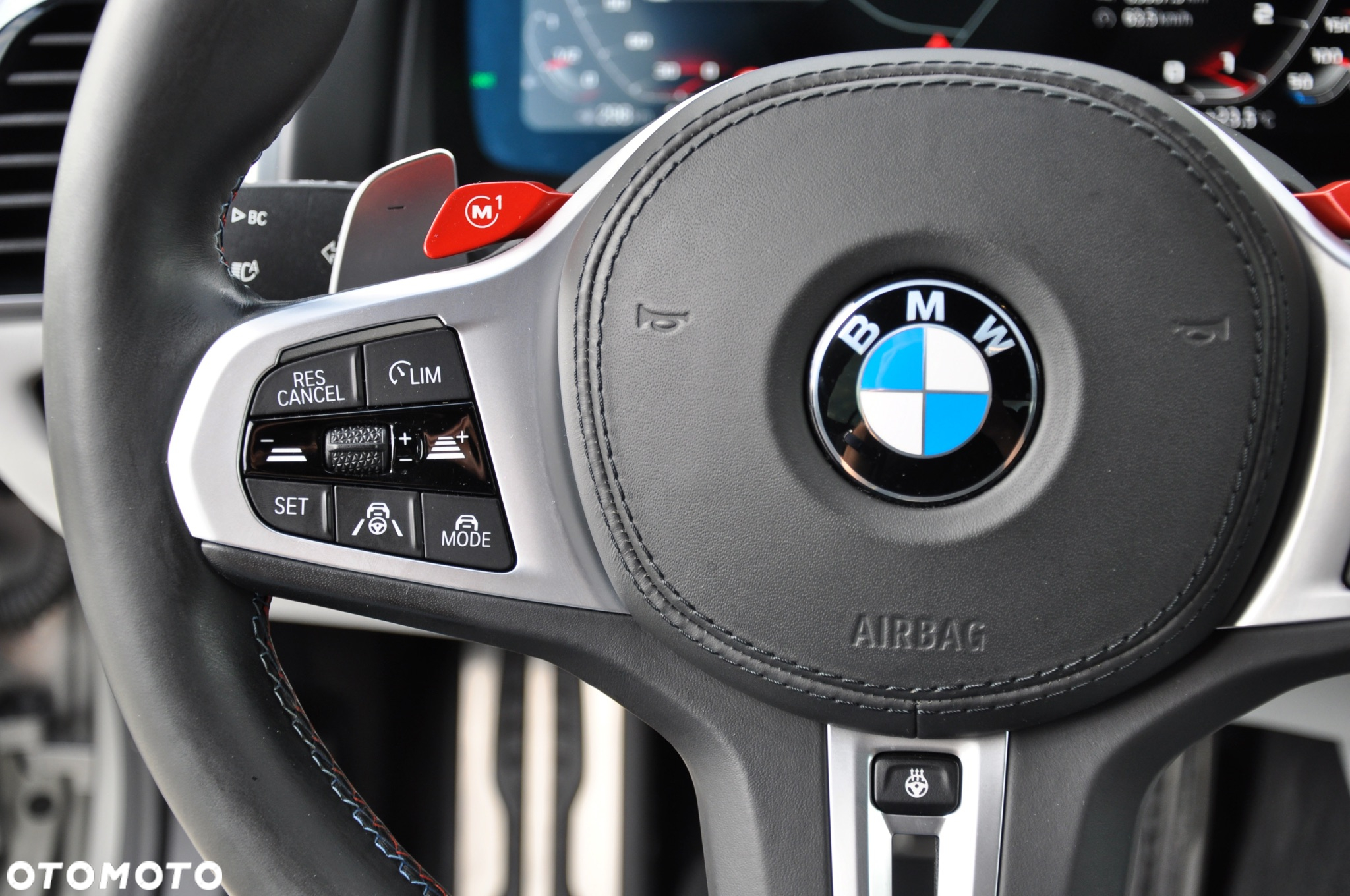 BMW M8 Competition - 23
