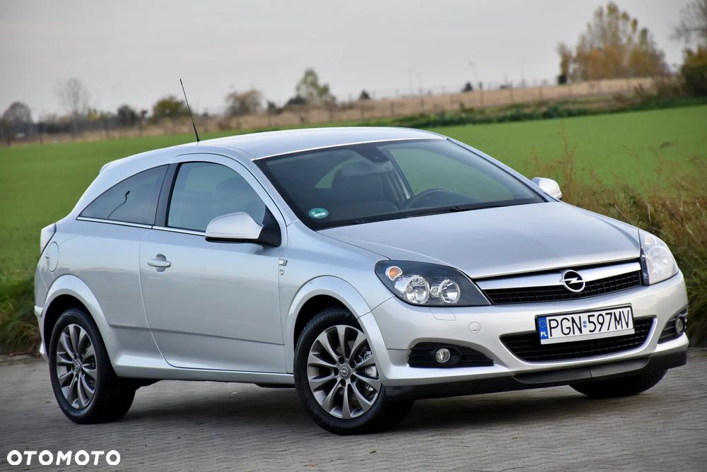 Opel Astra GTC 1.6 Edition 111 Jahre - 7