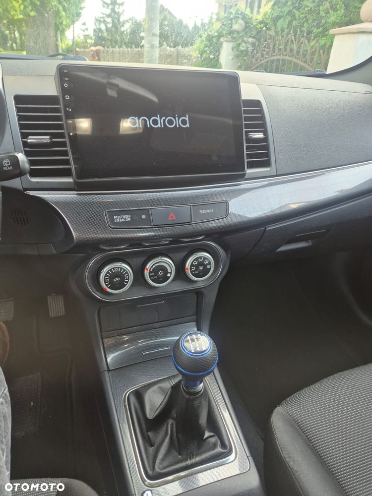 Mitsubishi Lancer 1.8 Intense - 19
