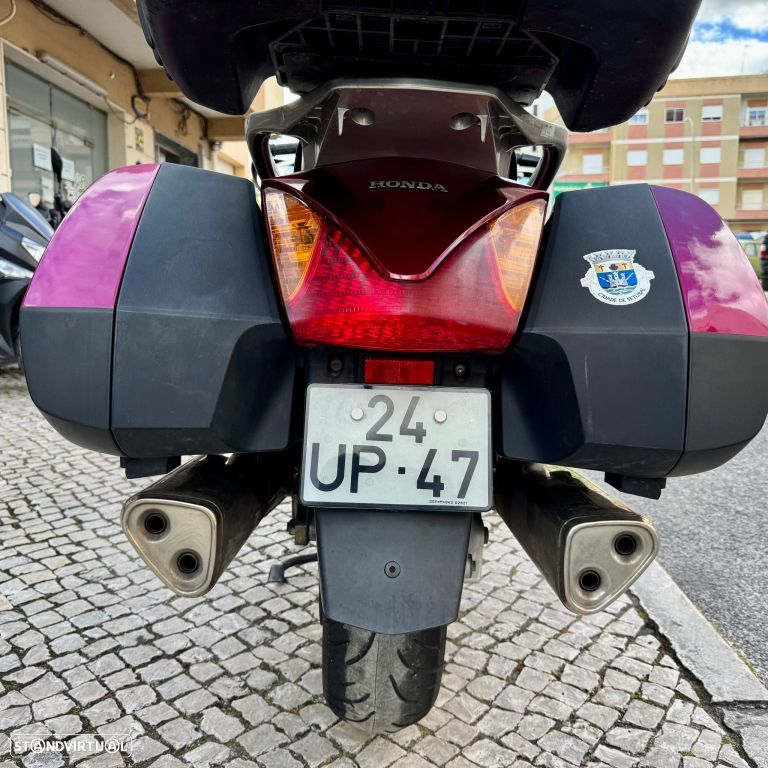 Honda Pan European 1300 - 24