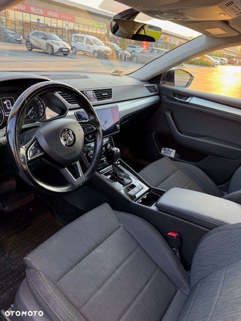 Skoda Superb 2.0 TDI 4x4 Style DSG - 10