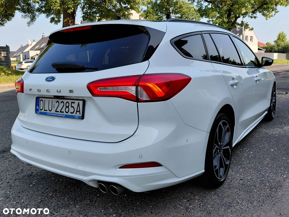 Ford Focus 1.5 EcoBoost ST-Line Business - 2