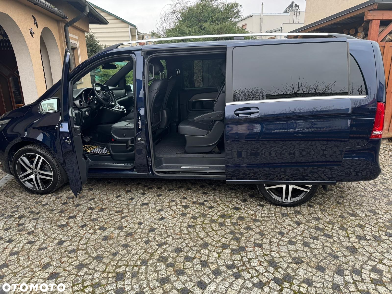 Mercedes-Benz Klasa V 250 d 4-Matic Exclusive 7G-Tronic - 15