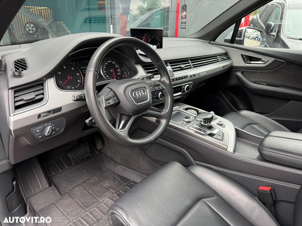 Audi Q7 50 TDI quattro Tiptronic S line - 14
