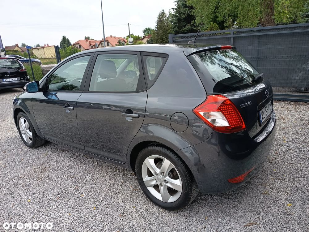 Kia Ceed 1.4 CVVT Spirit - 6