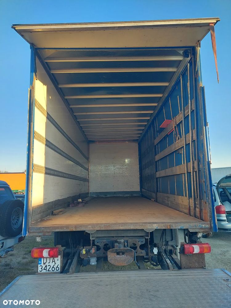 Mercedes-Benz Actros - 5