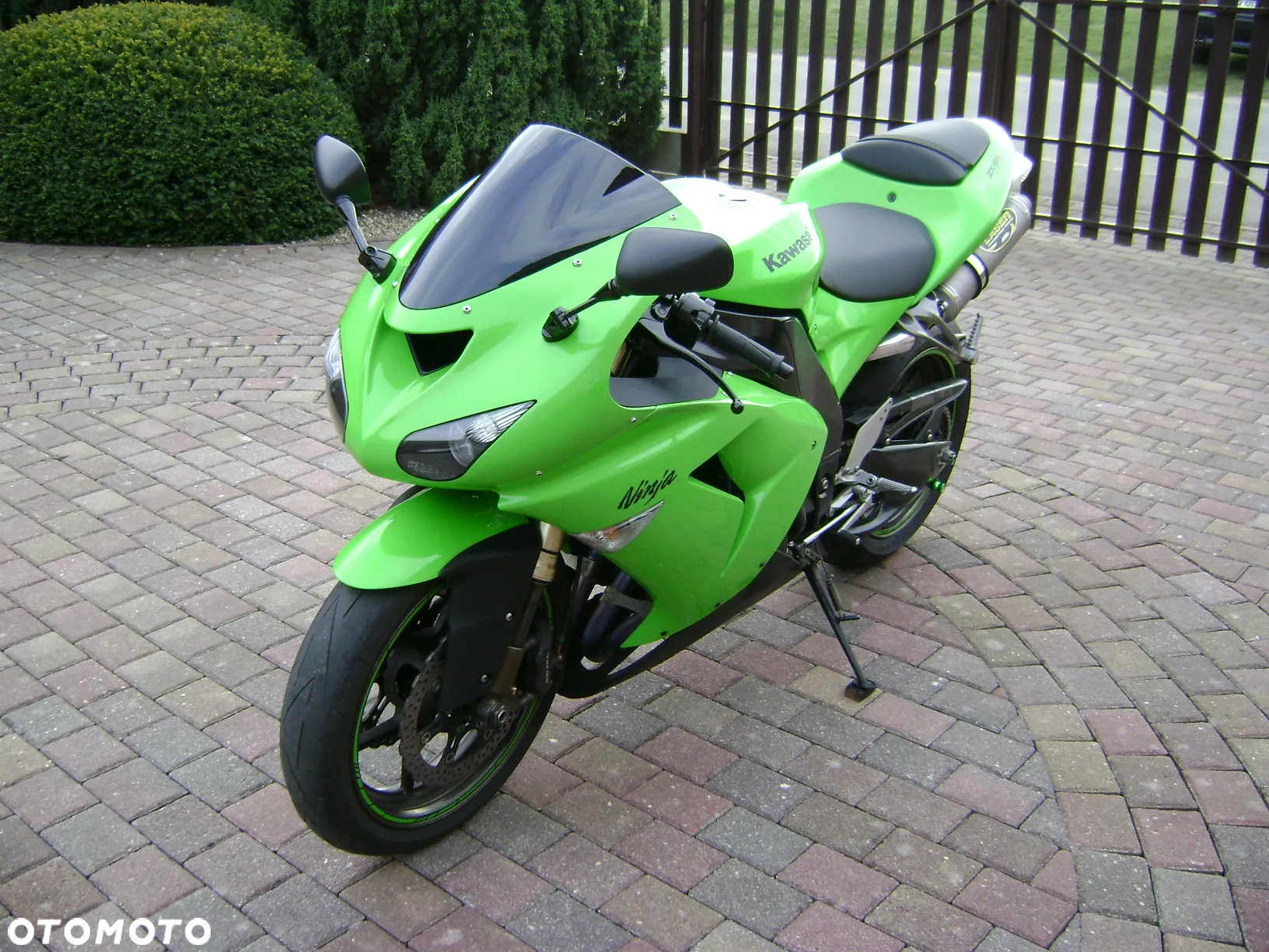 Kawasaki ZX - 3