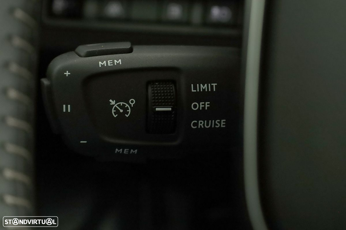 Peugeot 3008 1.6 Hybrid Allure e-EAT8 - 18