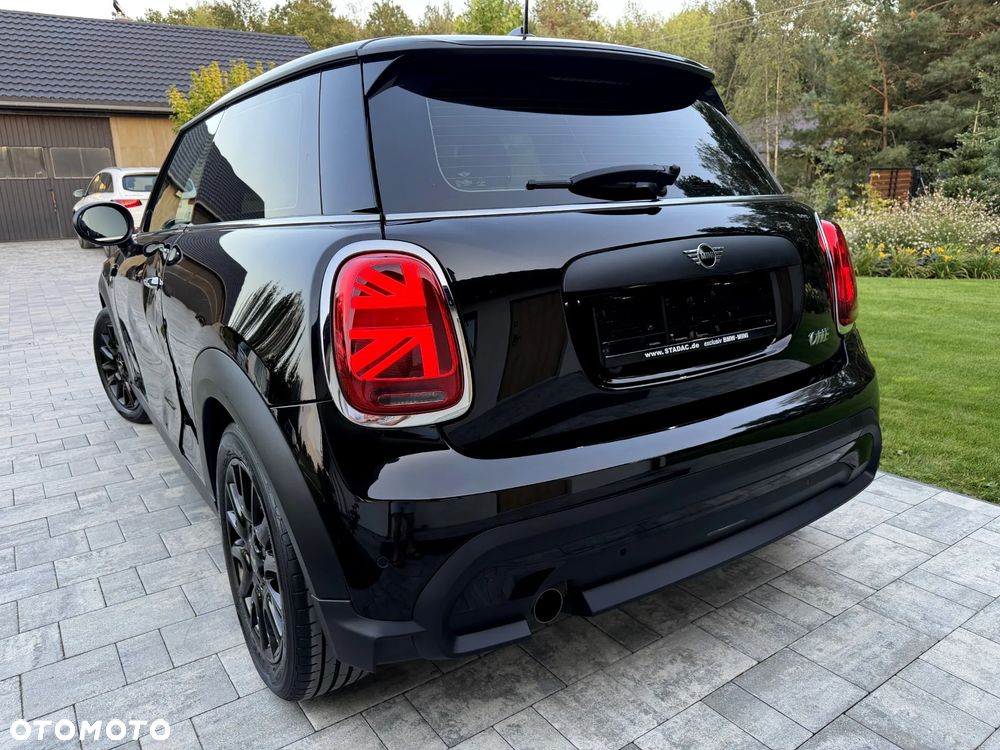 MINI ONE Blackyard - 18