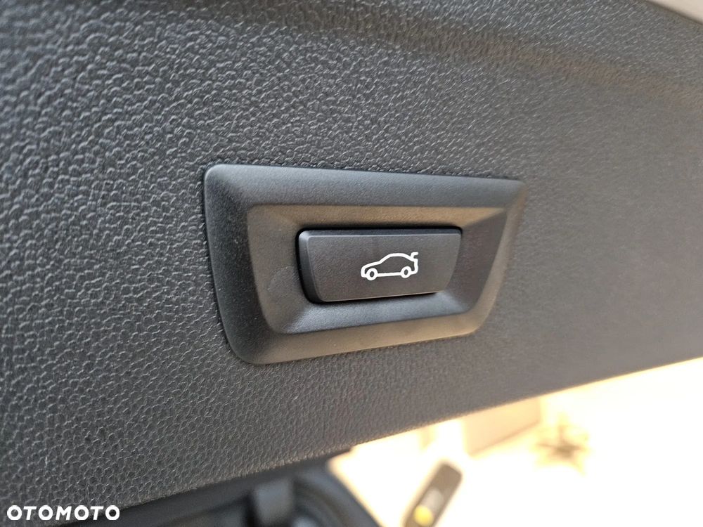 BMW iX xDrive45 - 21