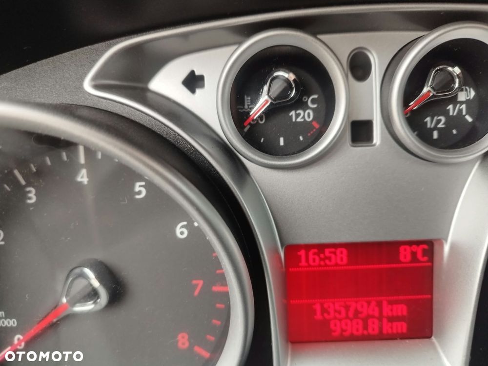 Ford Kuga 2.5 4x4 Titanium - 20