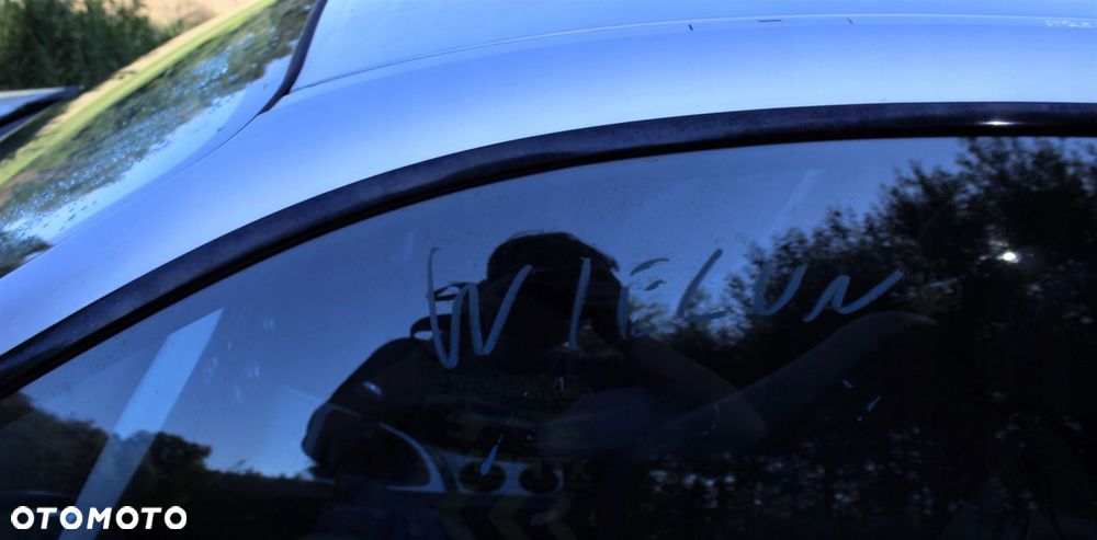 SHADOW LINE LISTWY OZDOBNE BMW E81 - 14